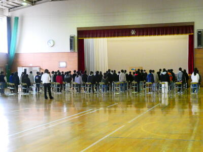 卒業式練習始まりました